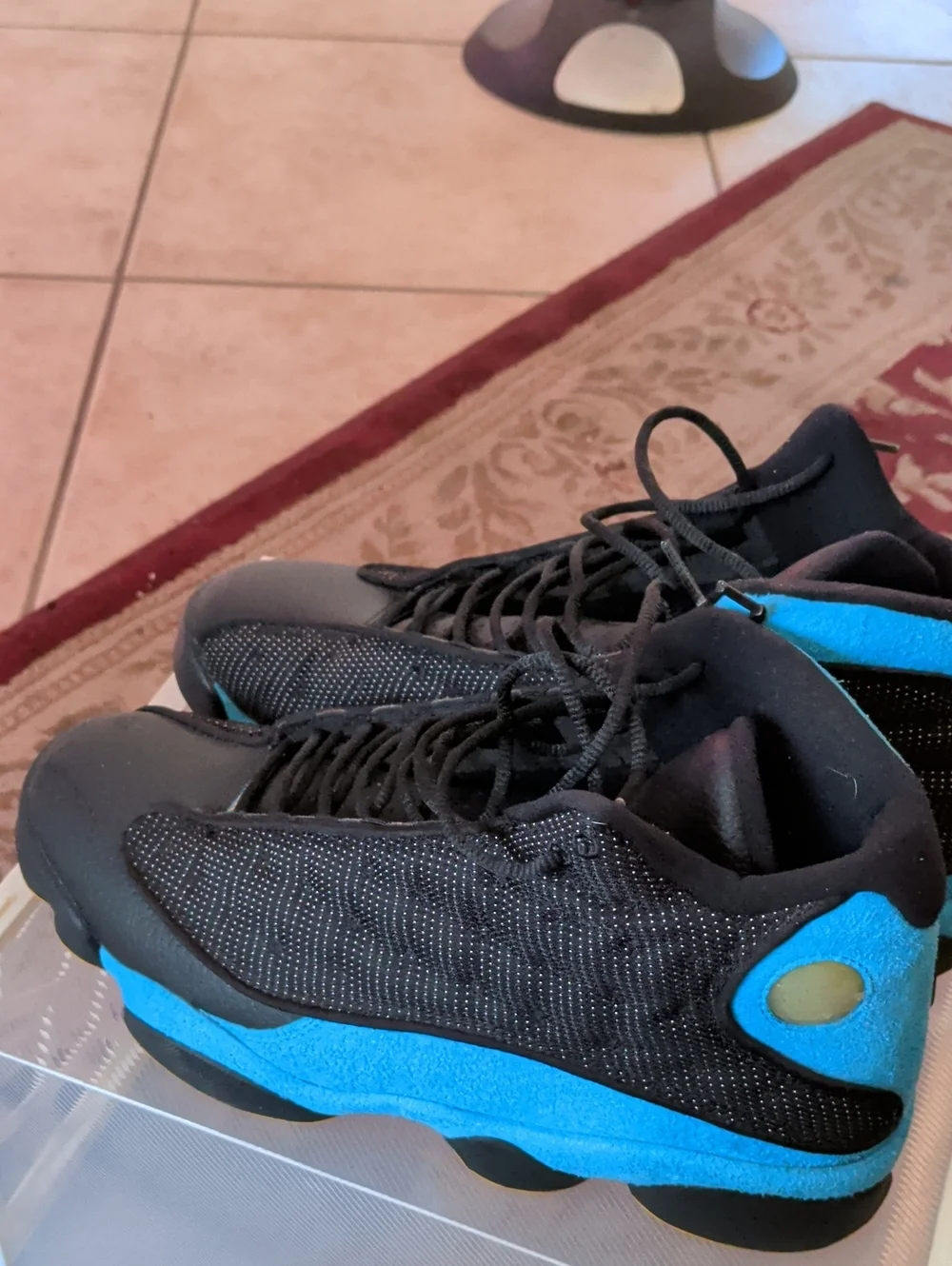 Jordan Men's Black and Blue Low-Top Sneakers